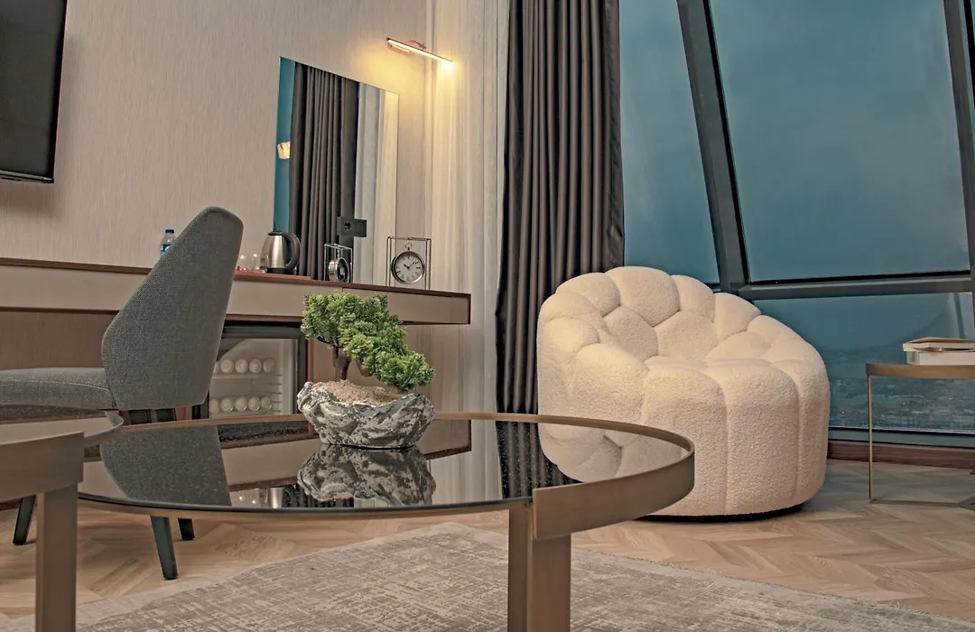 Moncher Hotel-1